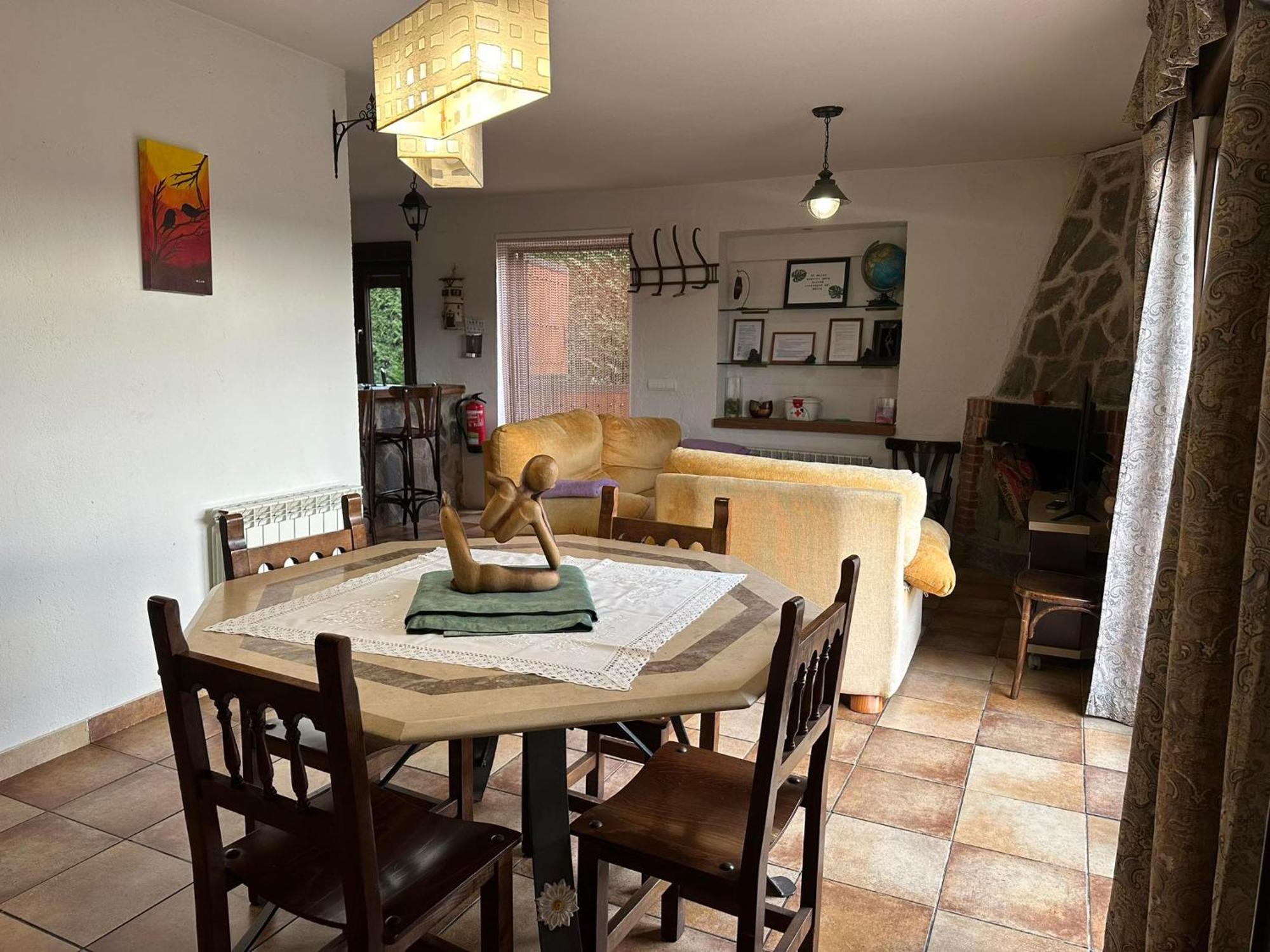Vivienda De Uso Turistico El Nido Guest House La Serrada Eksteriør bilde
